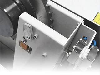 MV-SEC-200 — Fixação pneumática dos discos